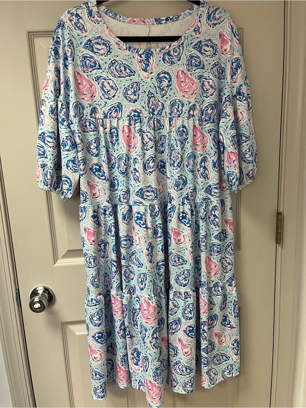 Simply Southern seashell print dress. 3/4 sleeve & scoop neck. EUC . Size Xlarge